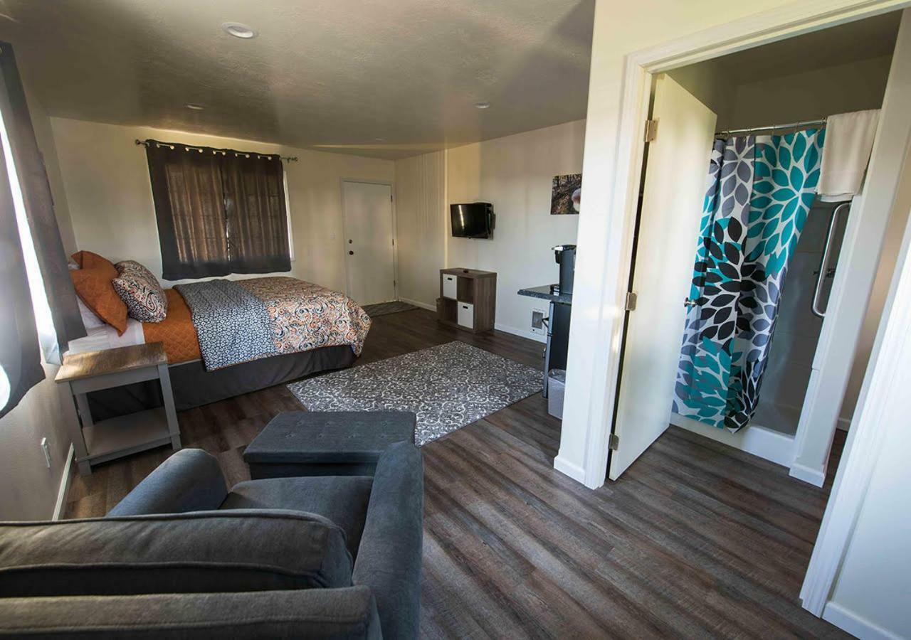 Pacific City Inn Εξωτερικό φωτογραφία