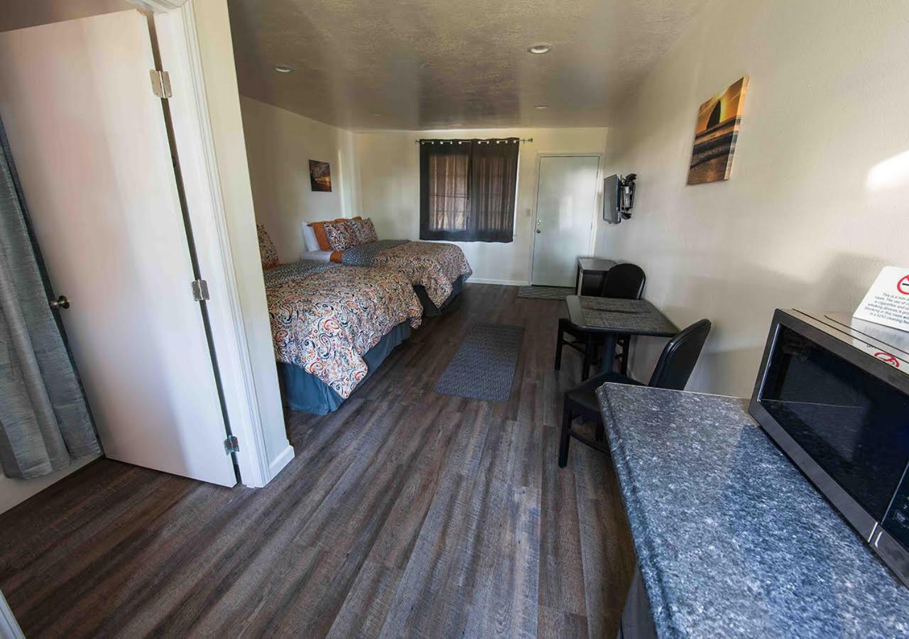 Pacific City Inn Εξωτερικό φωτογραφία