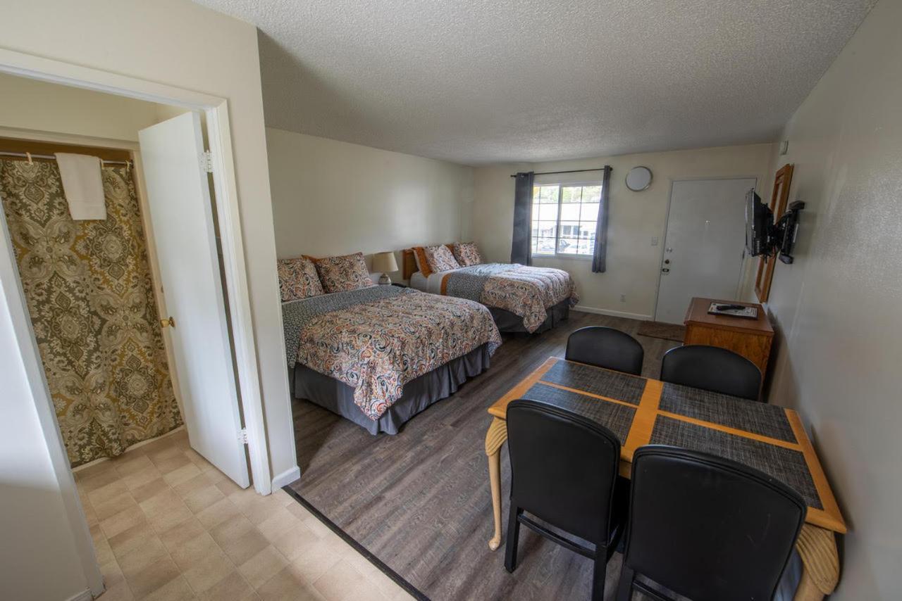 Pacific City Inn Εξωτερικό φωτογραφία